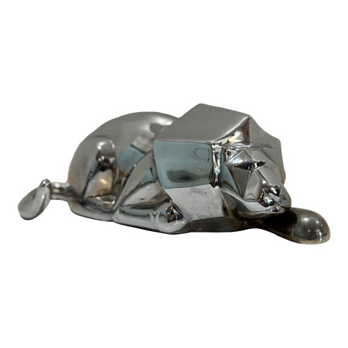 Scultura leone vagabondo