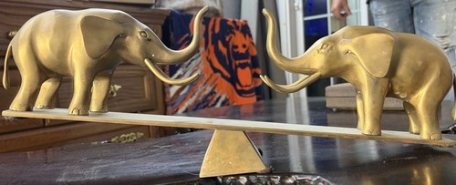 Scultura altalena elefante